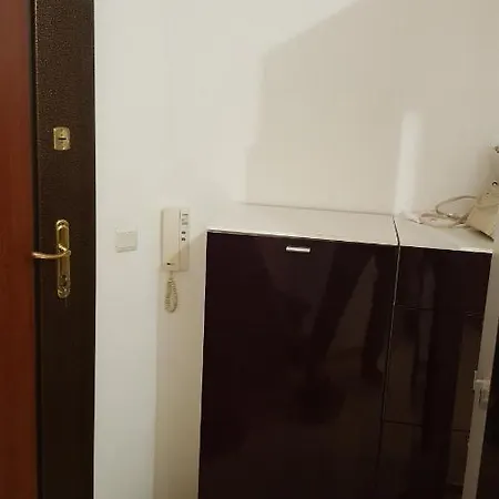 Апартамент Места Apartment Burgas